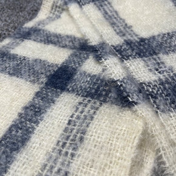 Donegal Design Mohair Scarf - Picture 3 of 4